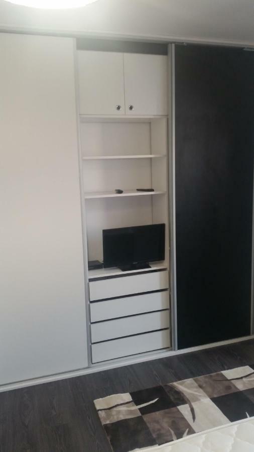 White Black Rooms 후네도아라 외부 사진