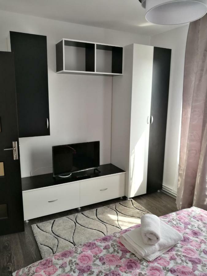 White Black Rooms 후네도아라 외부 사진